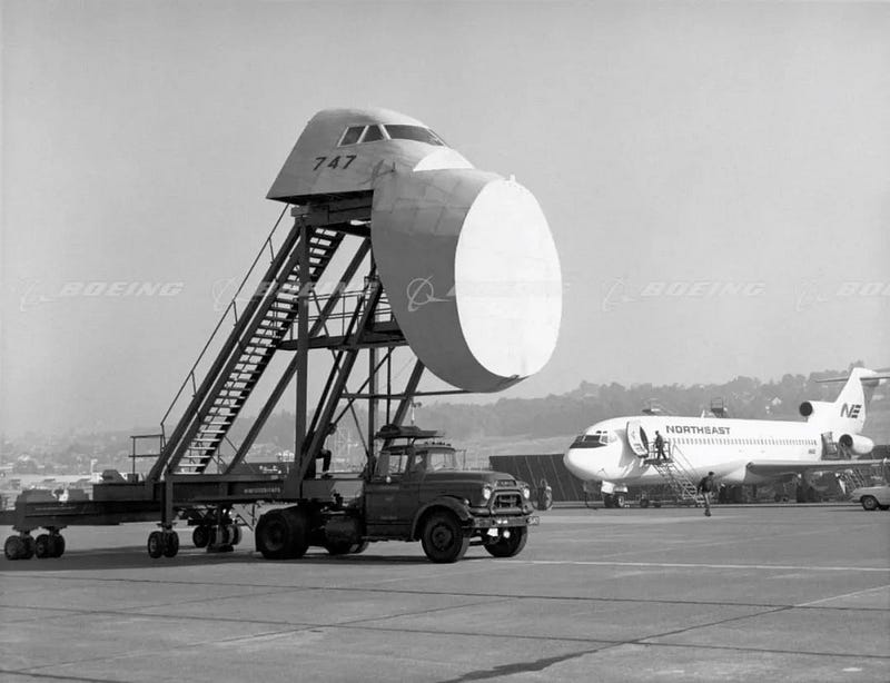 Boeing 747 cockpit testing truck