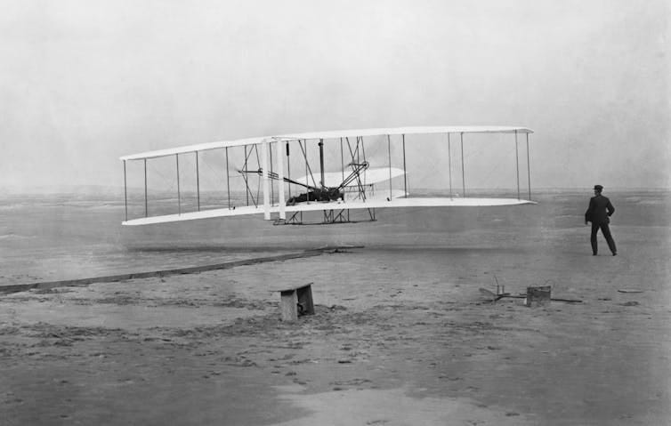 Historical image of the Wright brothers' first flight