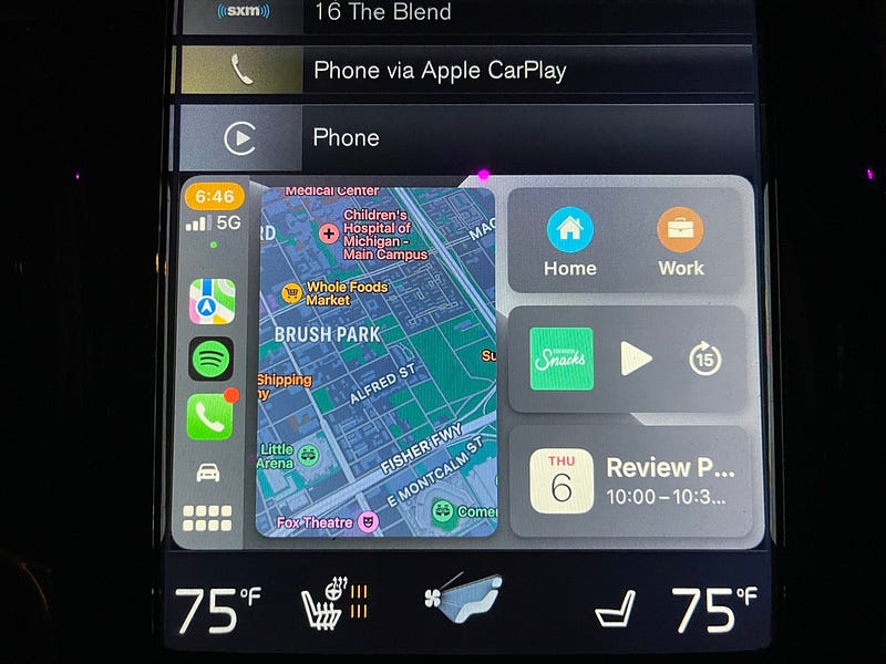 Wireless CarPlay device in action